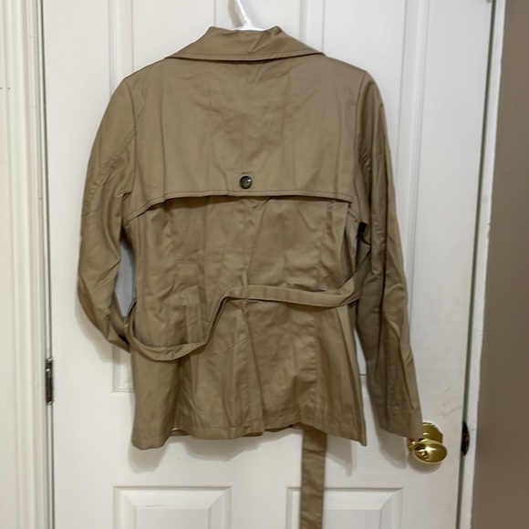 Short Trench coat - Picture 2 of 2